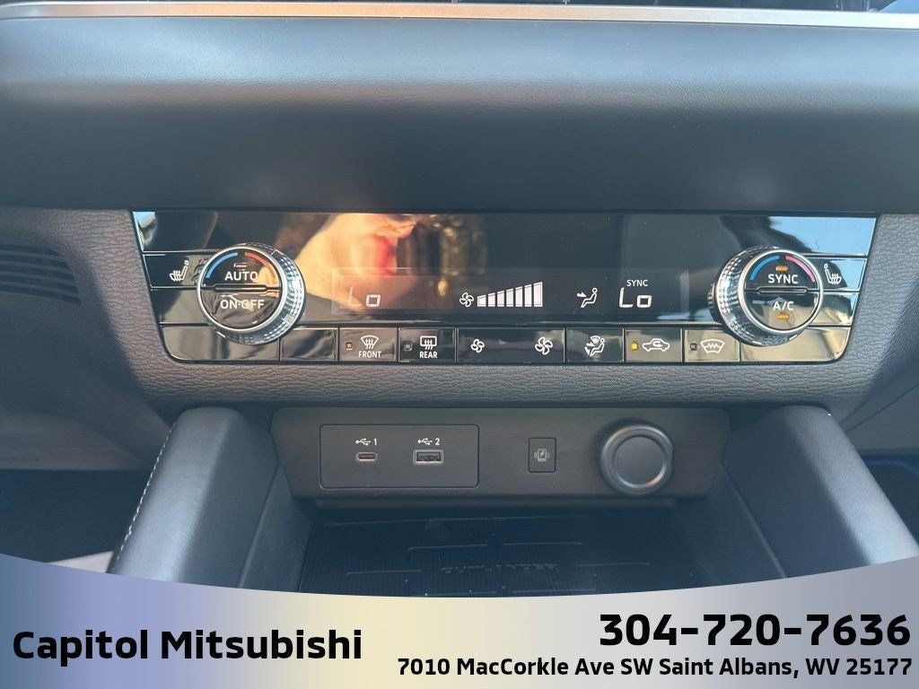 2025 Mitsubishi Outlander PHEV SE