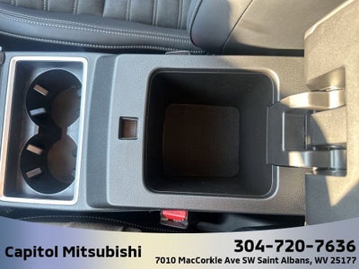 2025 Mitsubishi Outlander PHEV SE