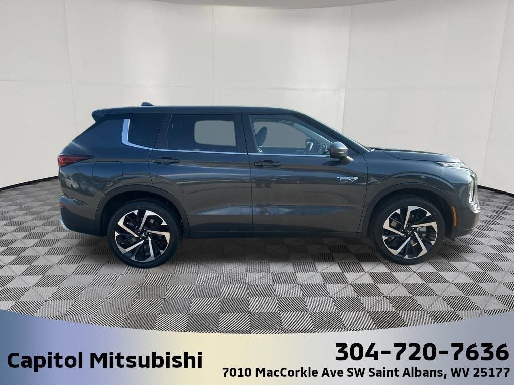 2025 Mitsubishi Outlander PHEV SE