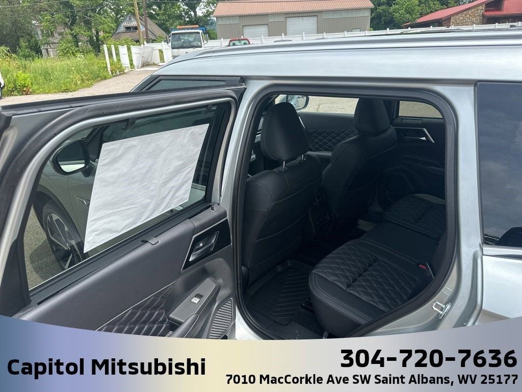 2025 Mitsubishi Outlander PHEV SEL