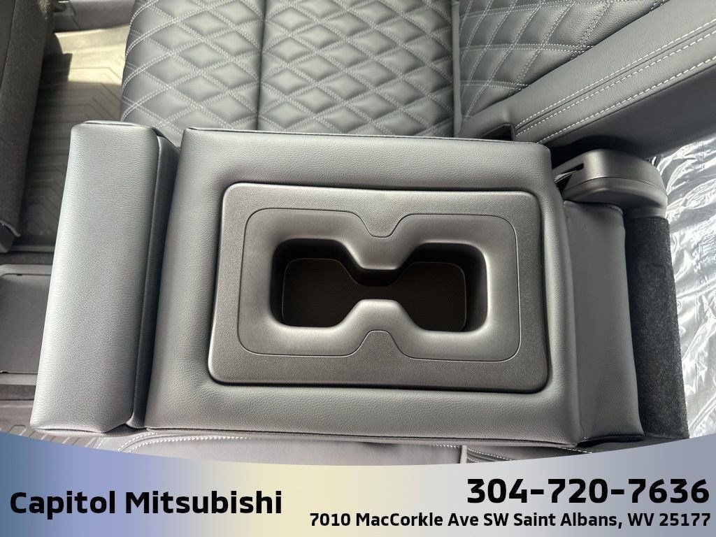 2025 Mitsubishi Outlander PHEV SEL