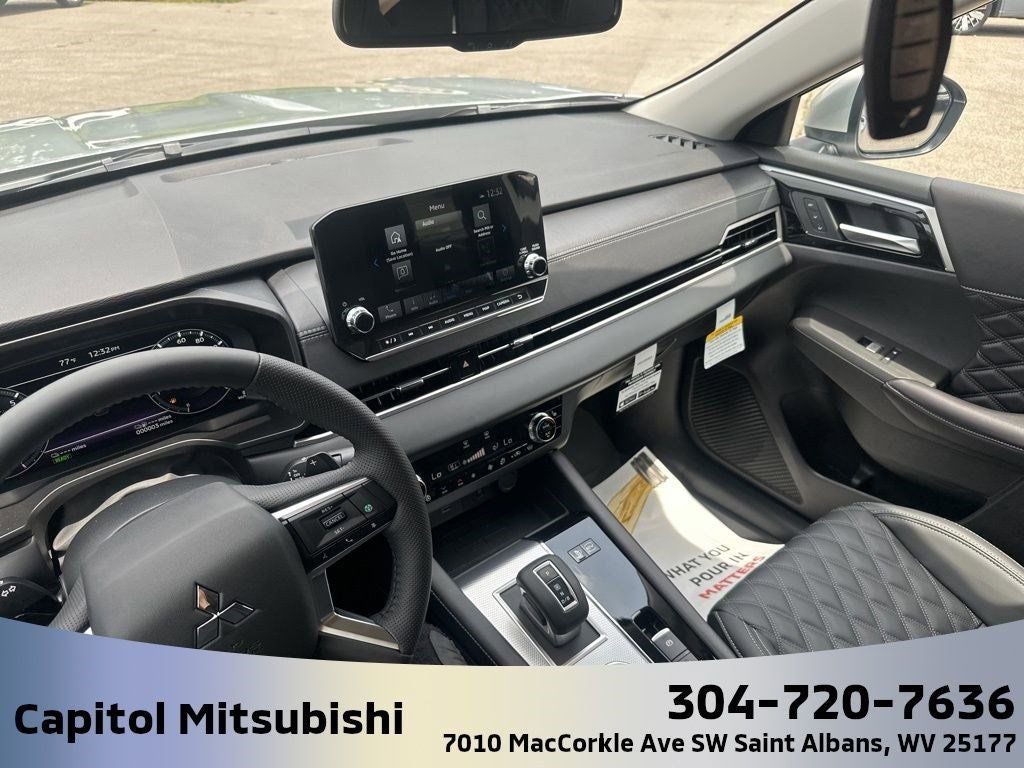 2025 Mitsubishi Outlander PHEV SEL