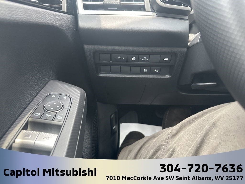 2025 Mitsubishi Outlander PHEV SEL