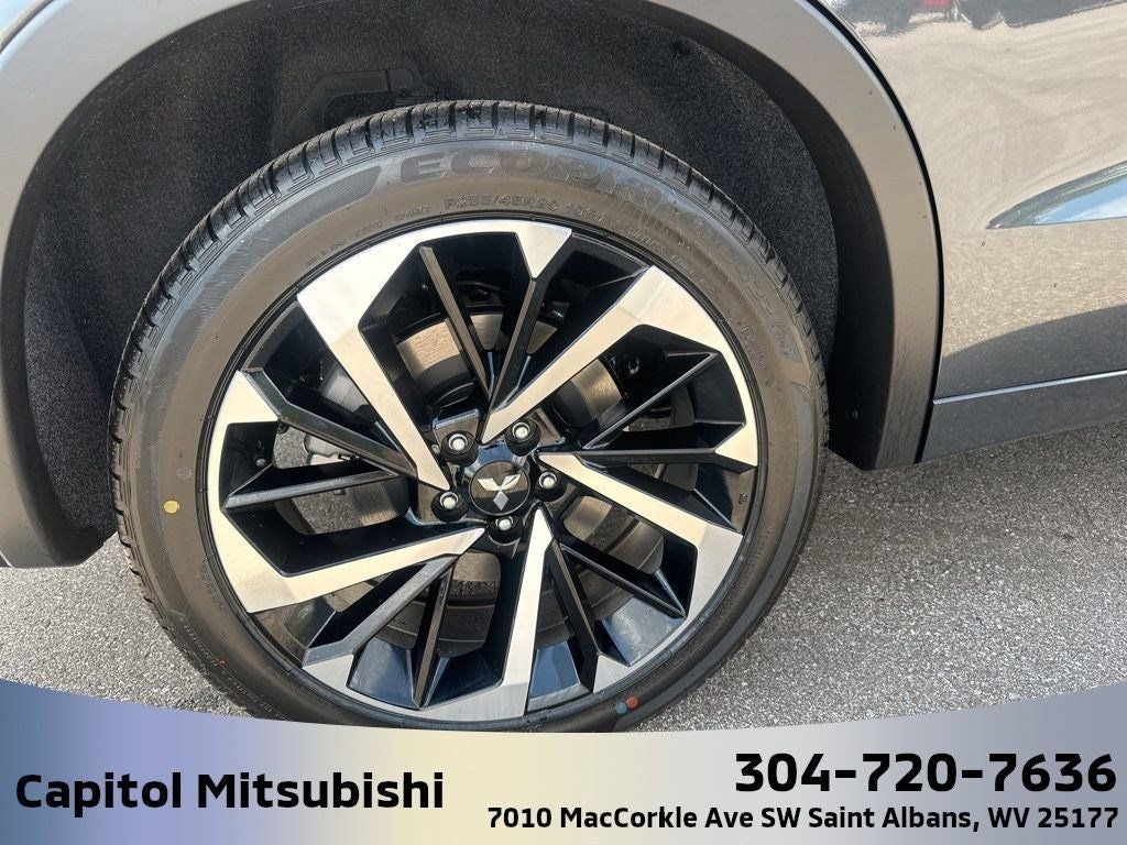 2025 Mitsubishi Outlander PHEV SEL