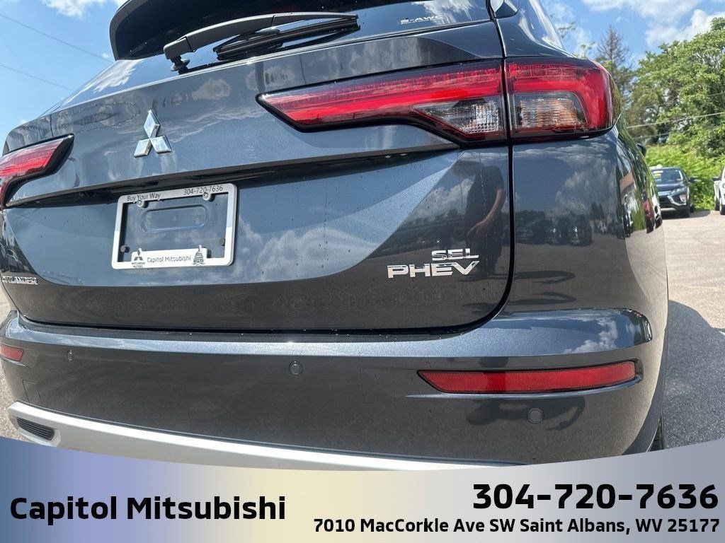 2025 Mitsubishi Outlander PHEV SEL