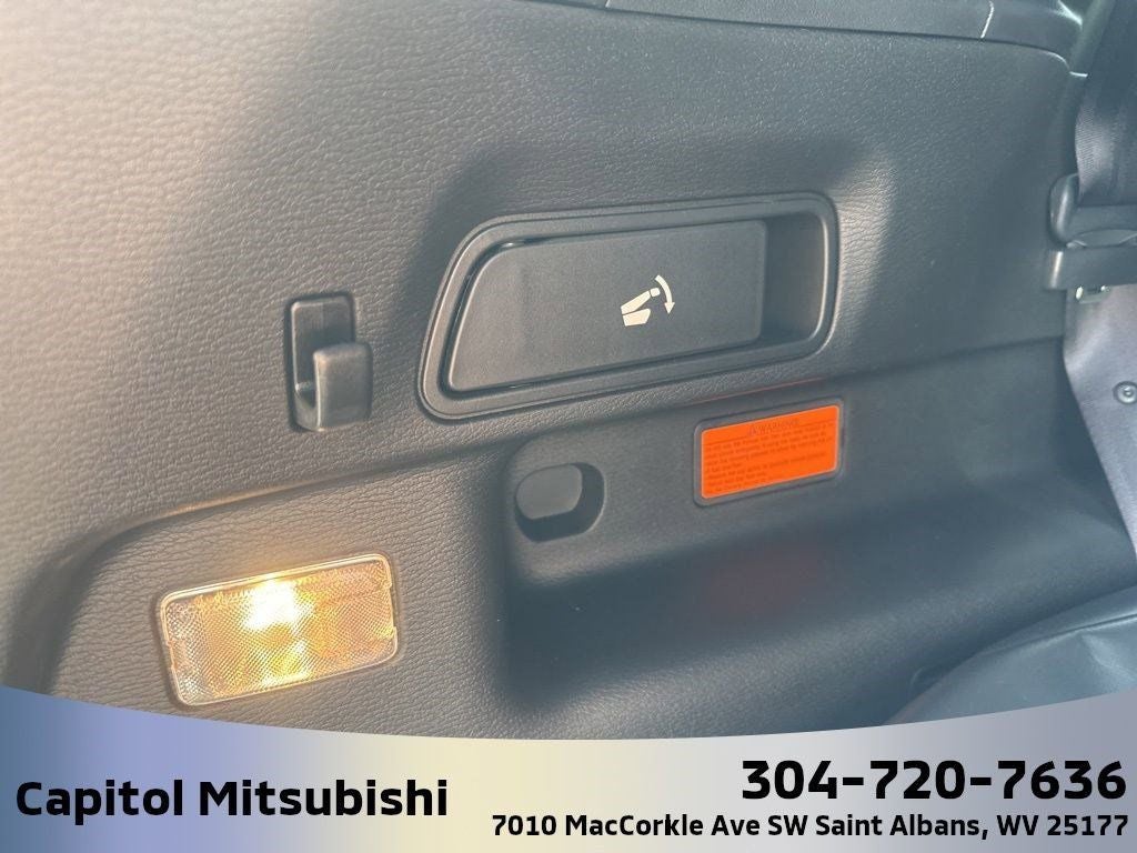 2025 Mitsubishi Outlander PHEV SEL