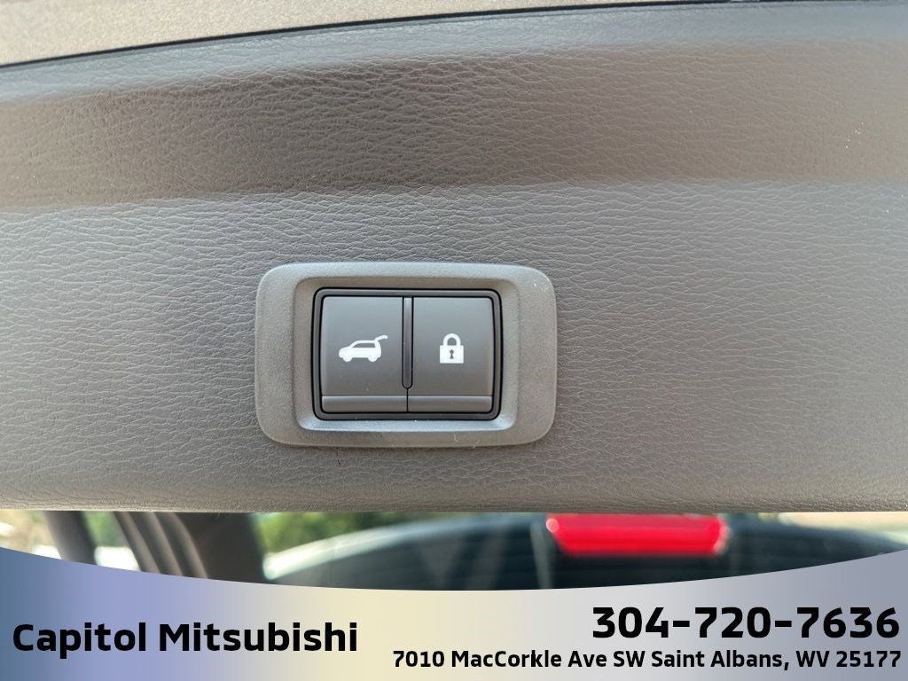 2025 Mitsubishi Outlander PHEV SEL