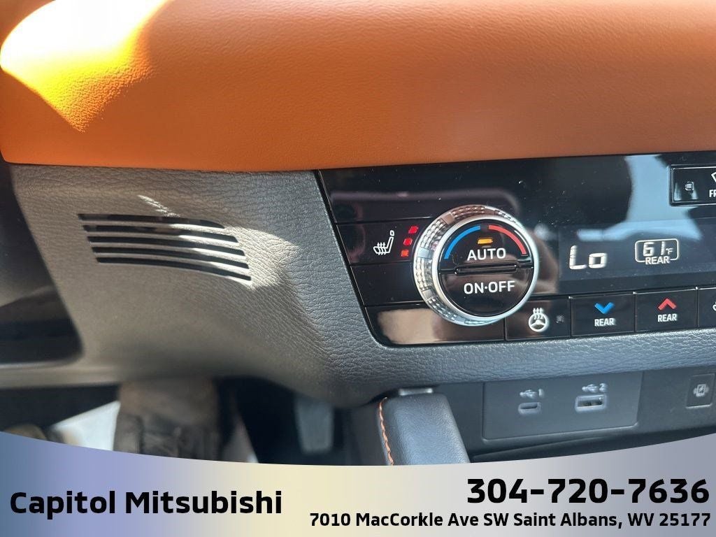 2025 Mitsubishi Outlander PHEV SEL