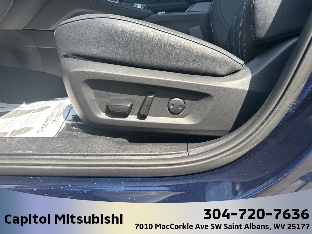 2025 Mitsubishi Outlander PHEV SEL