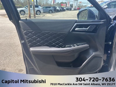 2025 Mitsubishi Outlander PHEV SEL