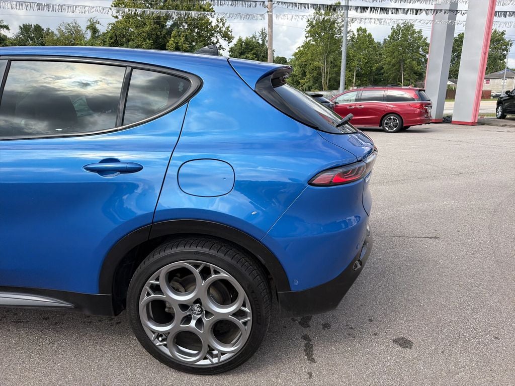 2025 Alfa Romeo Tonale Base