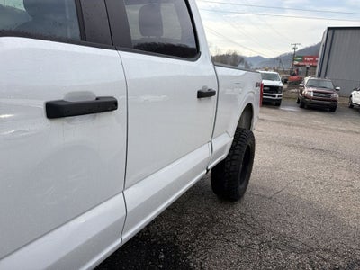 2023 Ford F-150 XLT LIFTED WHEELS & TIRES