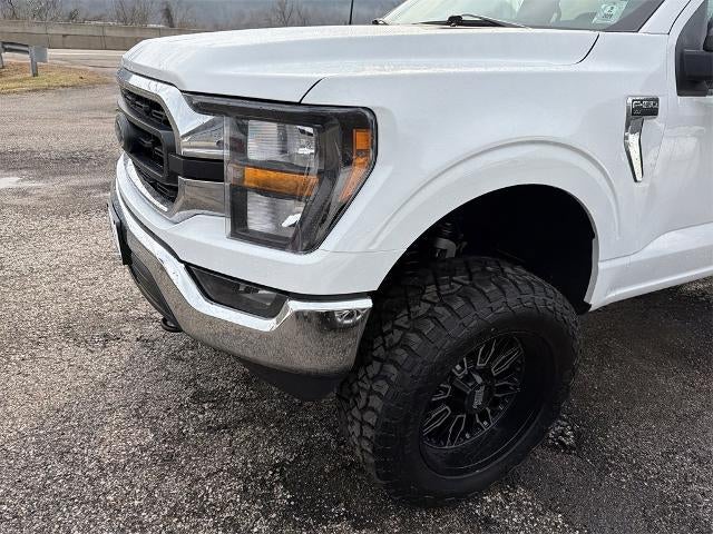 2023 Ford F-150 XLT LIFTED WHEELS & TIRES