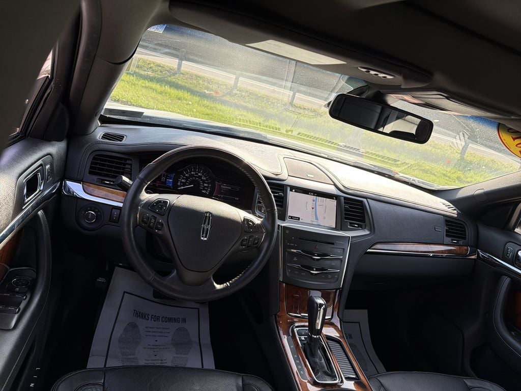 2016 Lincoln MKS Base