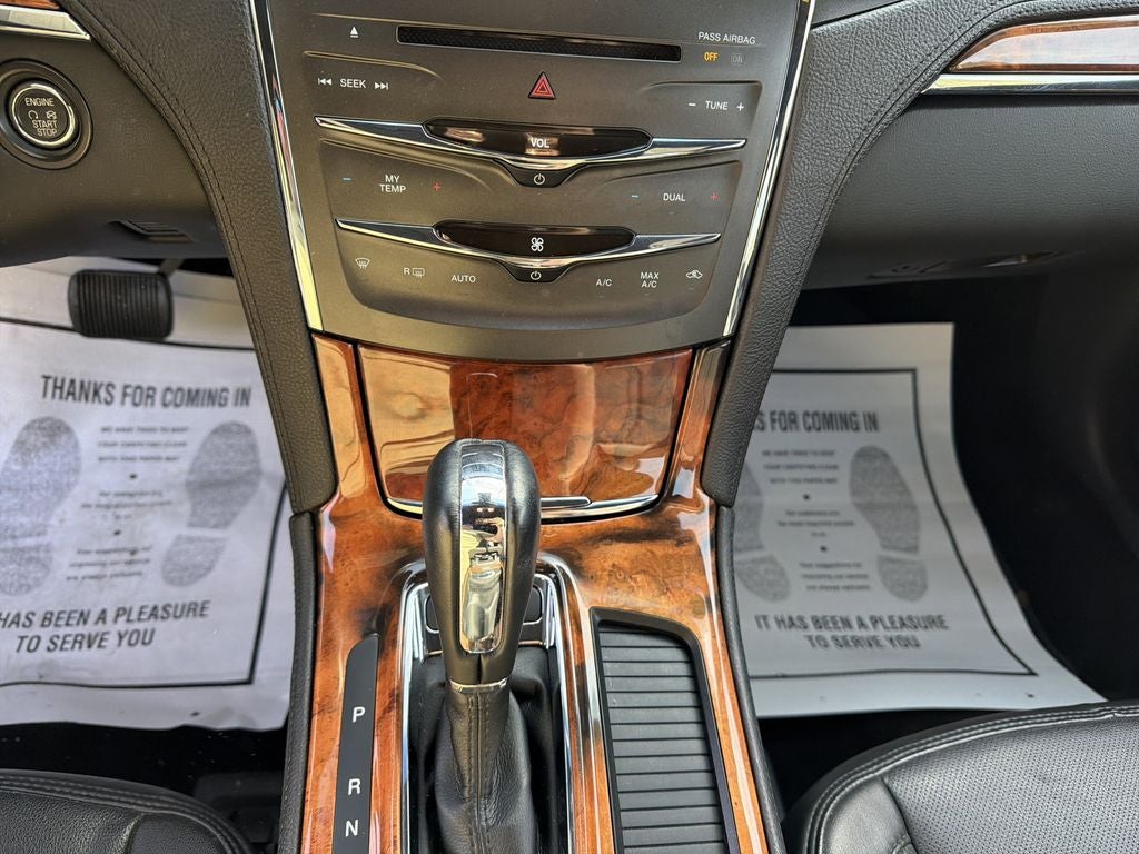 2016 Lincoln MKS Base