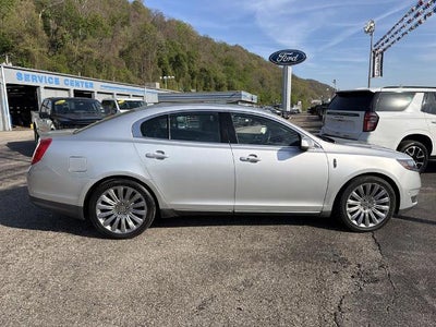 2016 Lincoln MKS Base