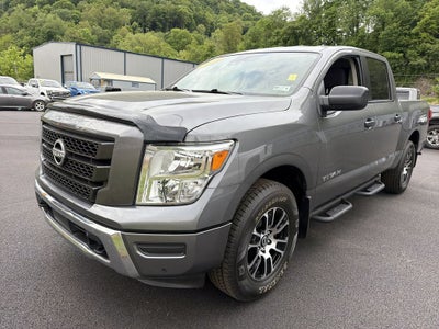2023 Nissan Titan SV