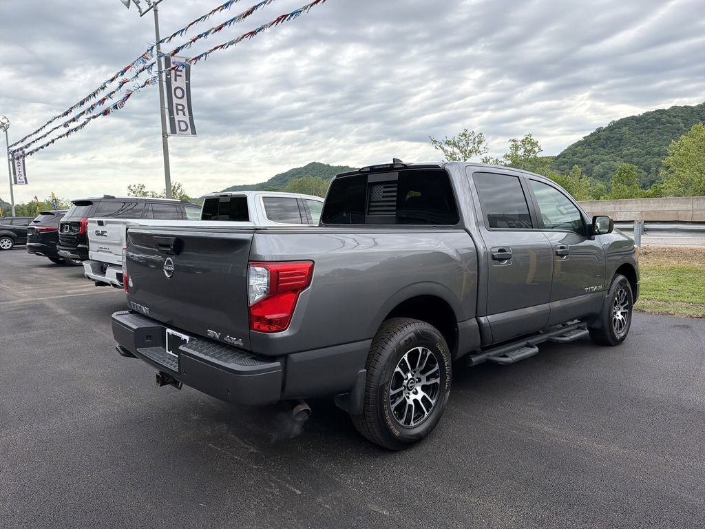 2023 Nissan Titan SV
