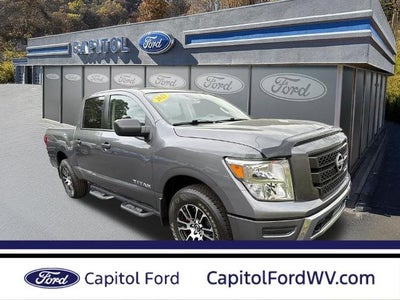 2023 Nissan Titan SV