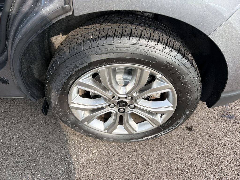 2024 Ford Edge Titanium
