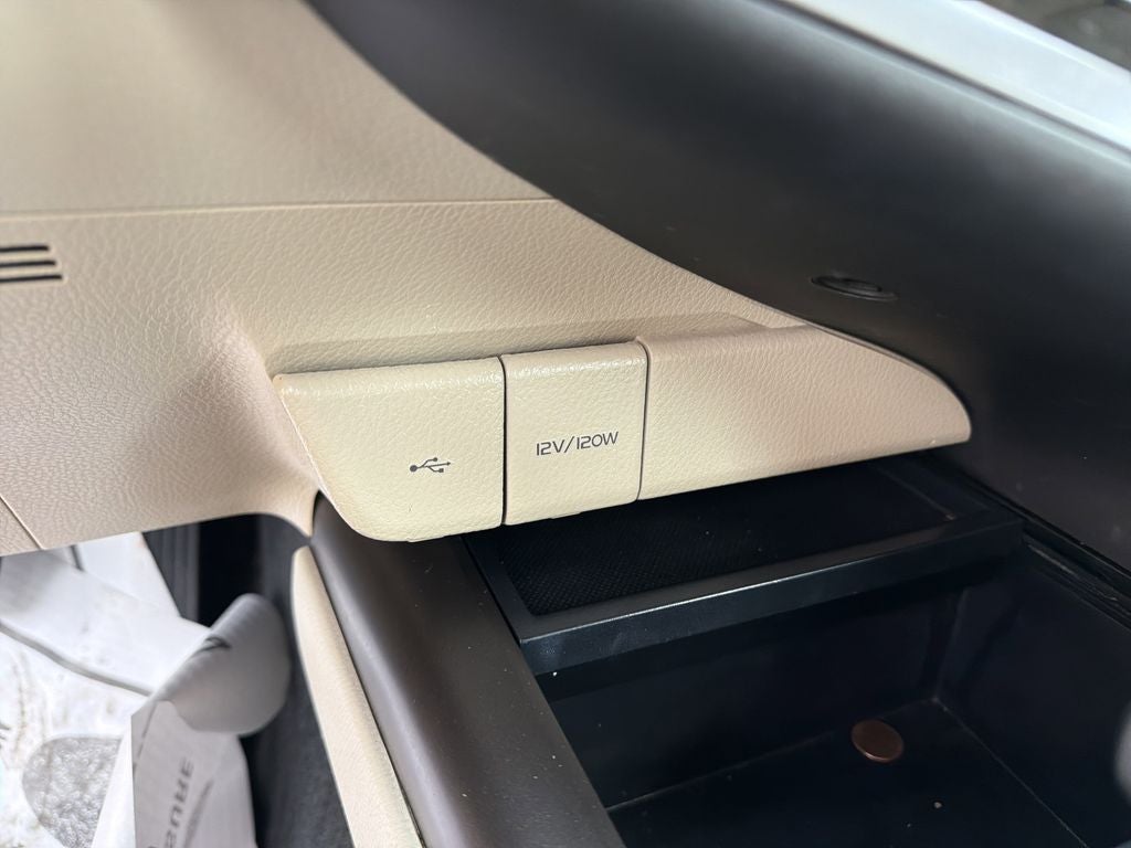 2023 Toyota Camry Hybrid LE