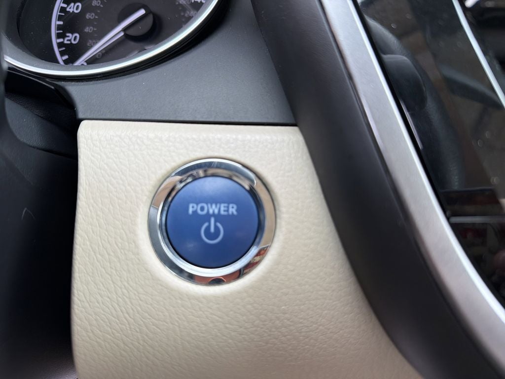 2023 Toyota Camry Hybrid LE