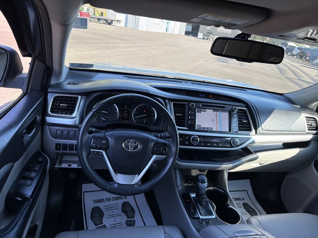 2016 Toyota Highlander XLE V6