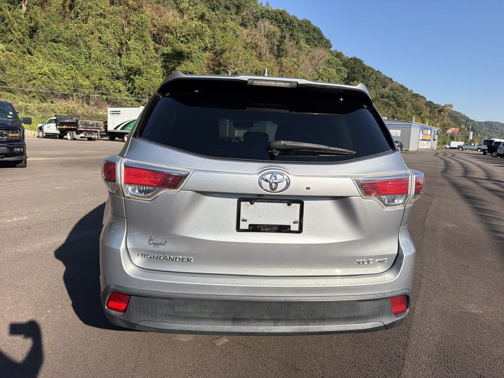 2016 Toyota Highlander XLE V6