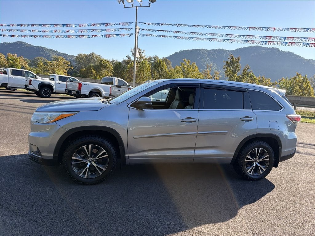2016 Toyota Highlander XLE V6