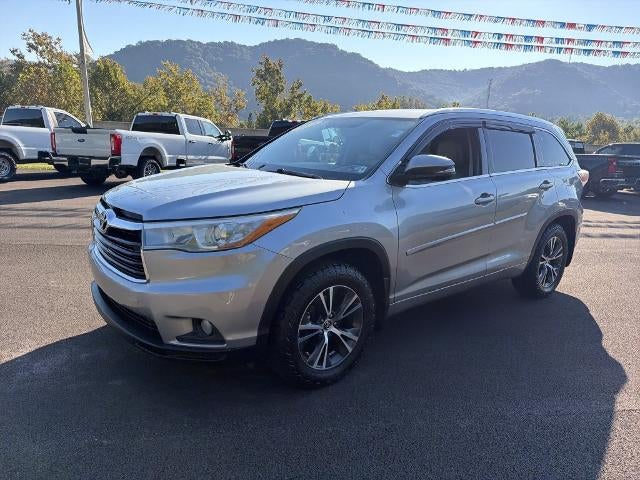 2016 Toyota Highlander XLE V6