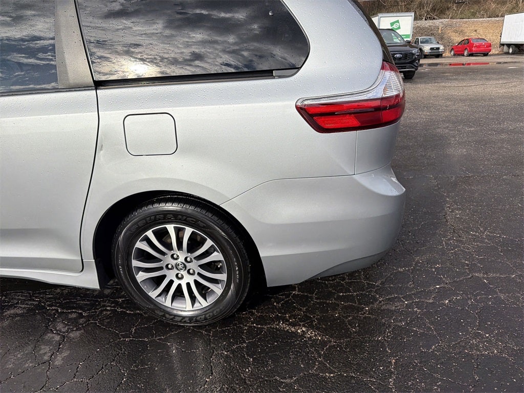 2019 Toyota Sienna L 7 Passenger