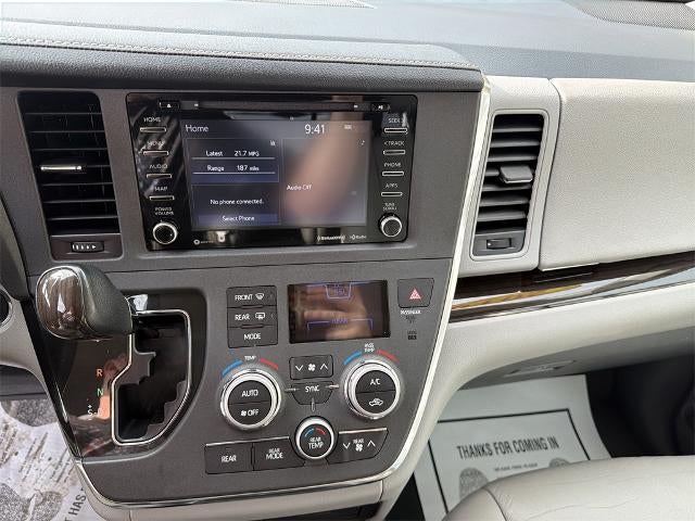 2019 Toyota Sienna L 7 Passenger