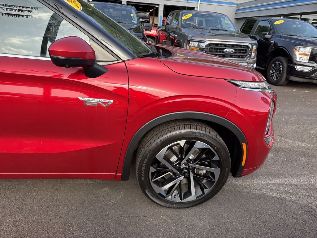 2024 Mitsubishi Outlander PHEV Base