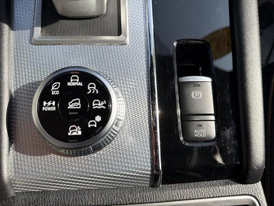 2024 Mitsubishi Outlander PHEV Base